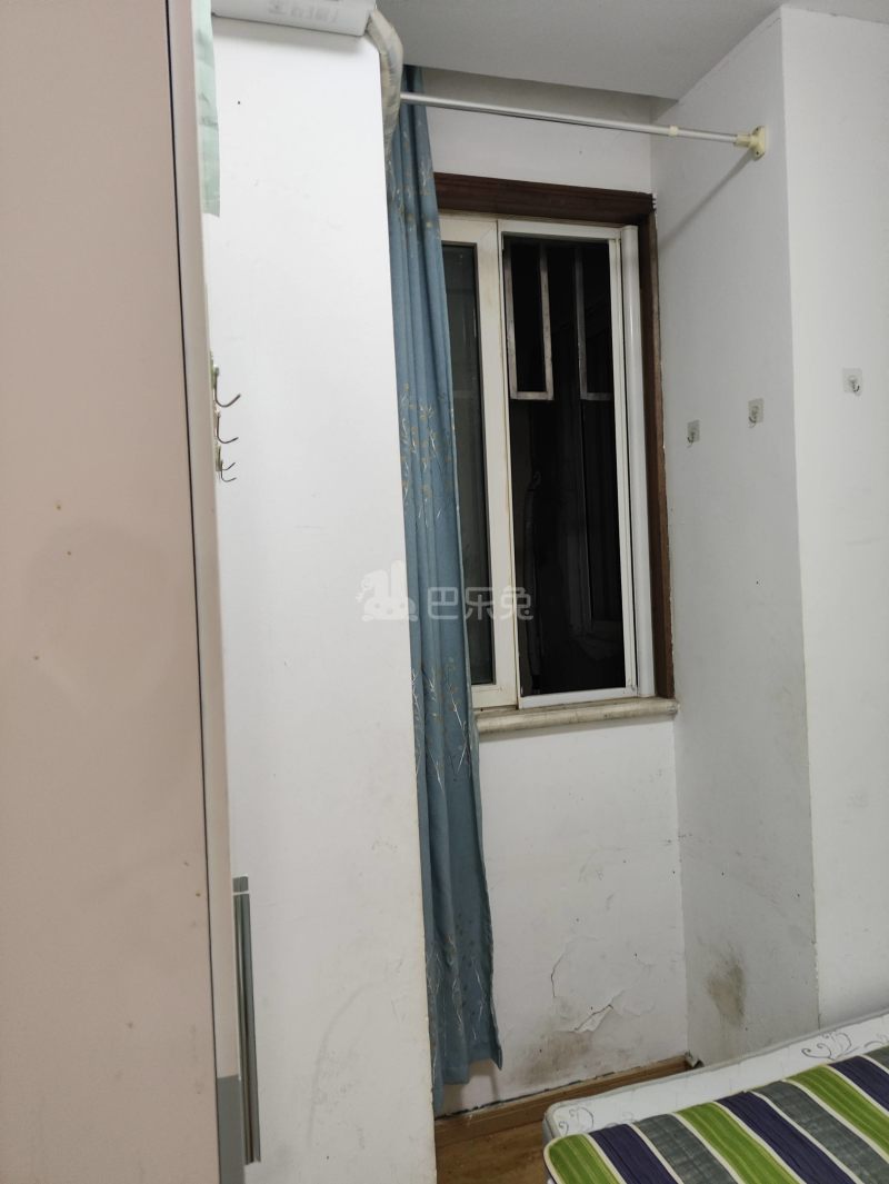 虹祺花苑6159730卧室图2