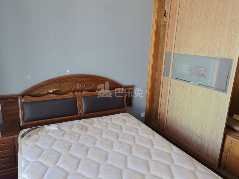 新青浦佳园6173538卧室图2