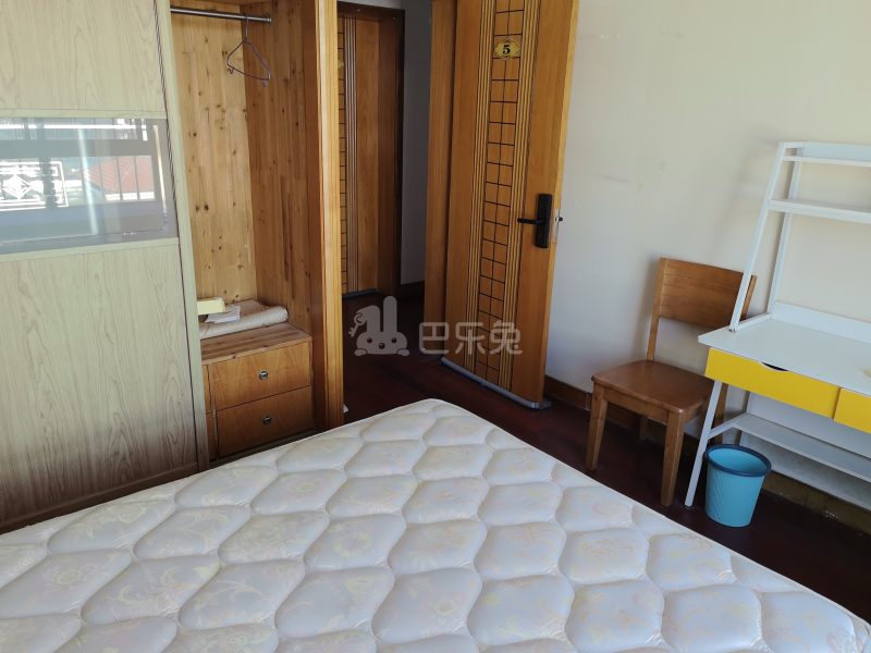 新青浦佳园6173538卧室图3