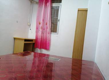 龙洞梁婆山六巷二号 2室1厅1卫