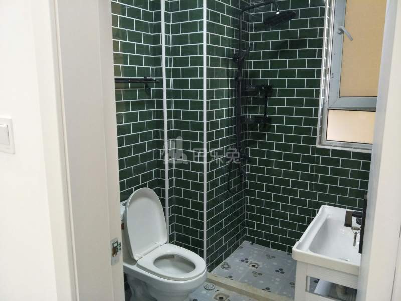 美罗家园年吉苑9313189卫生间图12