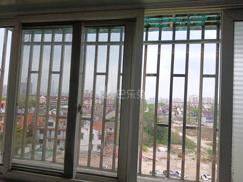 莲宏苑（莲园路468弄）6181840卧室窗户图11