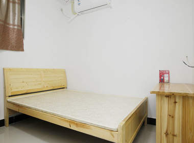 良友公寓 1室0厅1卫