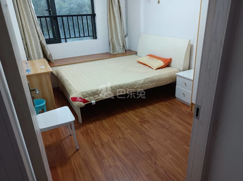 紫郡东苑6202803卧室图6