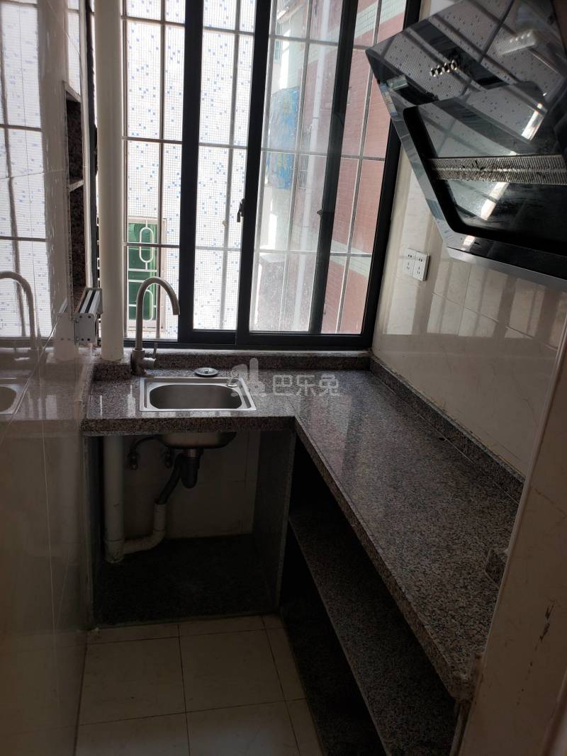 江夏村东一街十巷6号6216081厨房图5