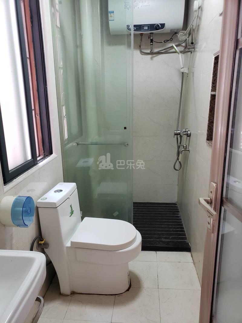 江夏村东一街十巷6号6216081卫生间图6