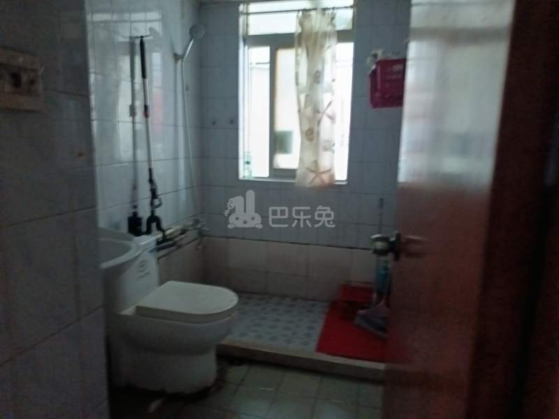 甜爱大楼6217349卫生间图18