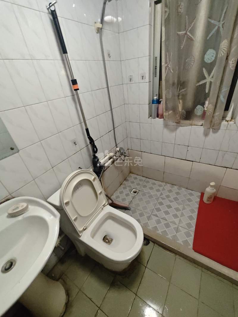 甜爱大楼6217349卫生间图20