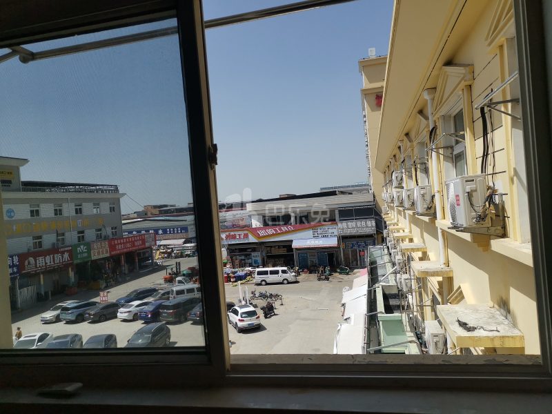 鹤立西路1-9幢6222800周边环境图2