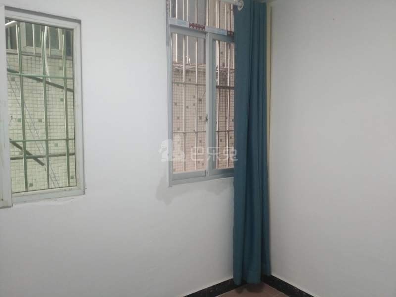 江夏村西头塘北五巷9号6225200卧室图7