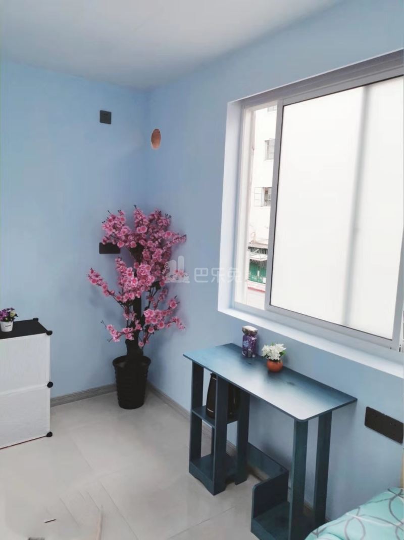 杨思地铁公寓6228273卧室图2