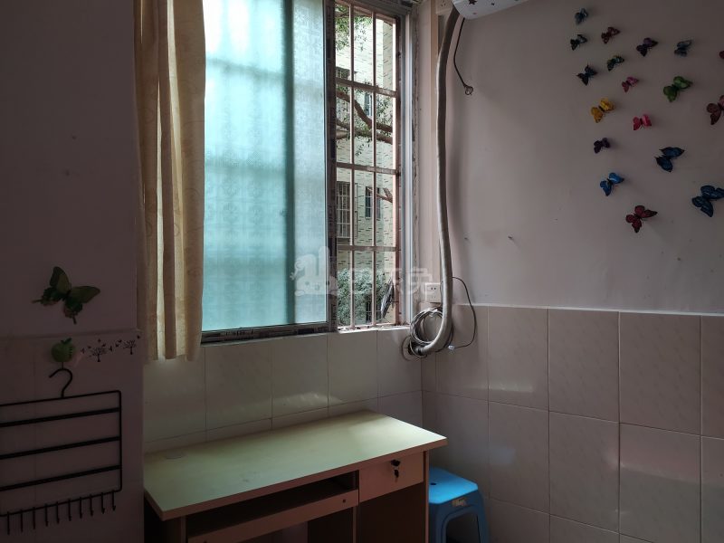 员村二横路程介西东门大街13号A栋6228799卧室图3