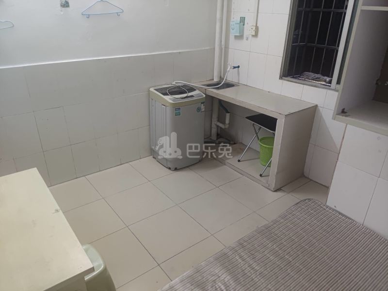 员村二横路程介西东门大街13号B栋6228815卧室图3