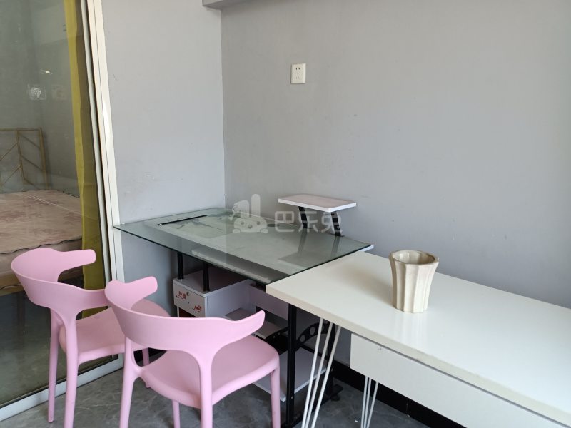 金桥新城622828卧室图4