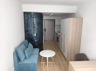 初九公寓（小河路店） 1室1厅1卫