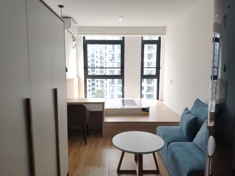 初九公寓（小河路店）6238752卧室图1