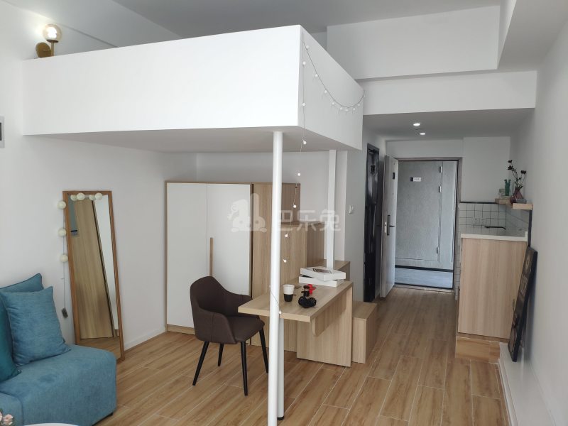 初九公寓（小河路店）6240292卧室图1