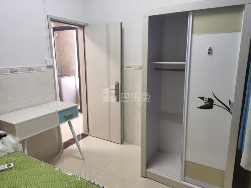 江夏村四约3-3号6248018卧室图2