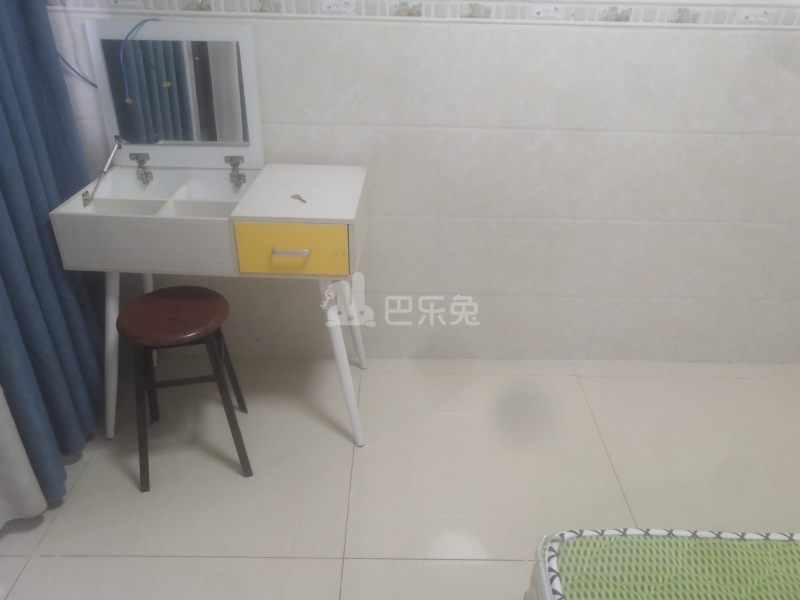 江夏村四约3-3号6248035卧室图7