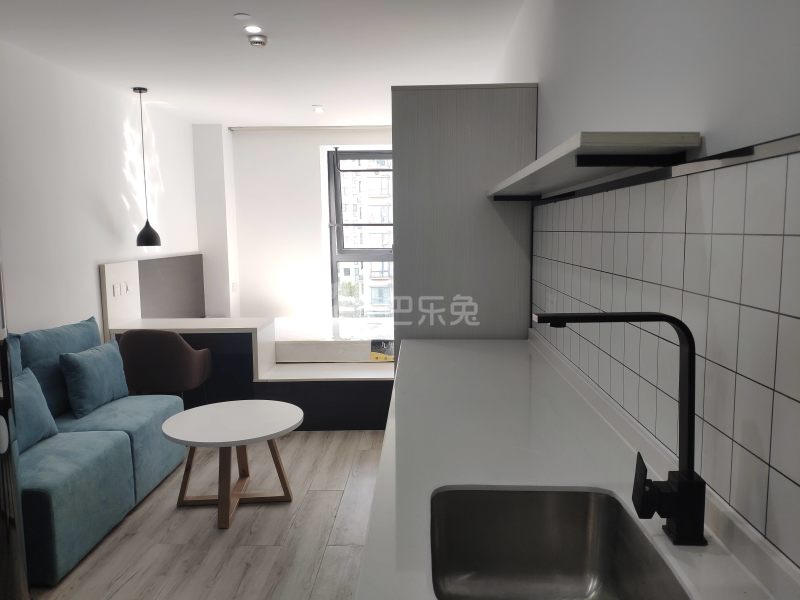 初九公寓（小河路店）6248997客厅图2