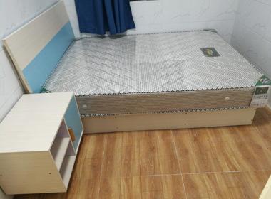 嘉禾望岗望岗街137号 1室1厅1卫