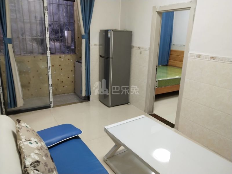 江夏村四约3-3号6253723客厅图8