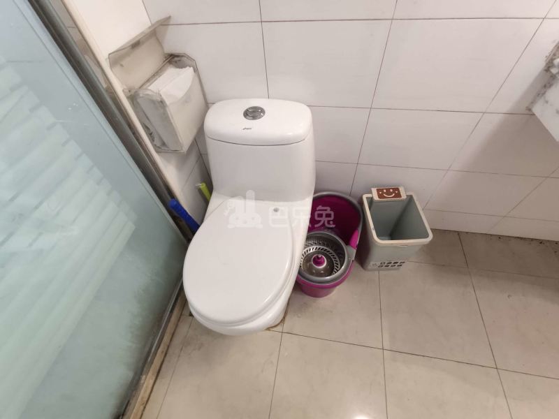 馨华苑6257667卫生间图10