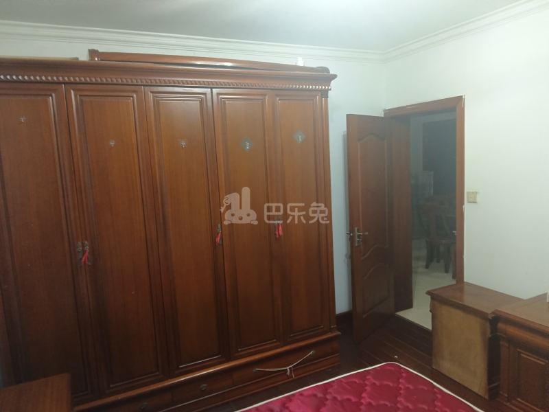 馨华苑6257667卧室图3