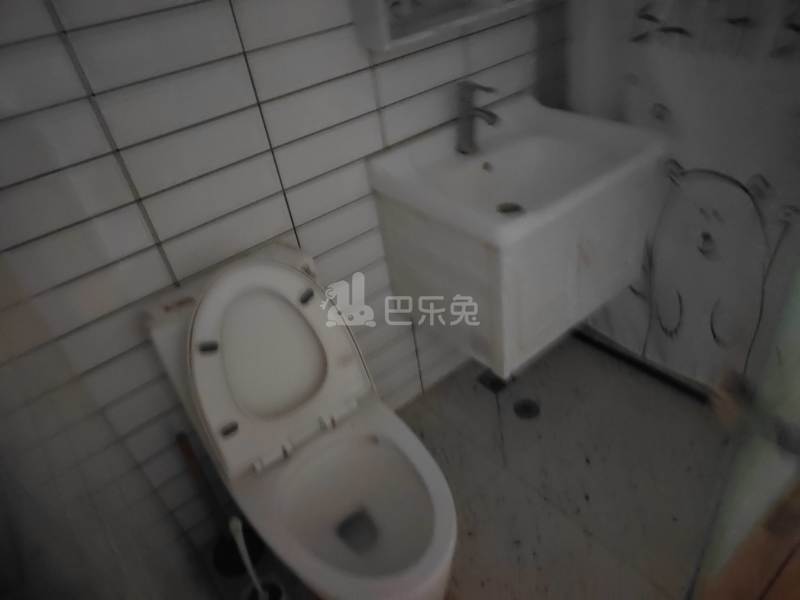 国和一村6257731卫生间图6