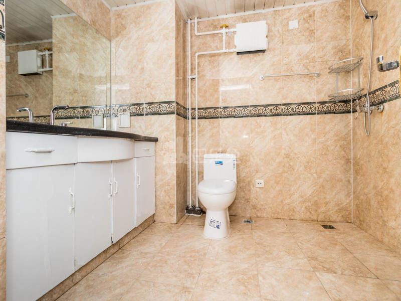 天华园二里2区大雄城