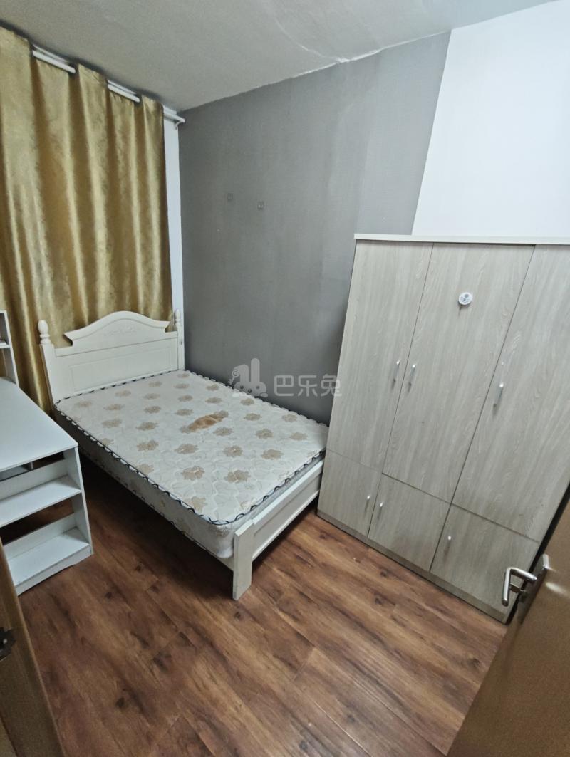 滨江裕花园6258454卧室图2