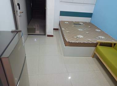 上社车站路30号 1室0厅1卫