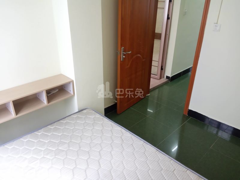 江夏村东一街57号6269306卧室图2