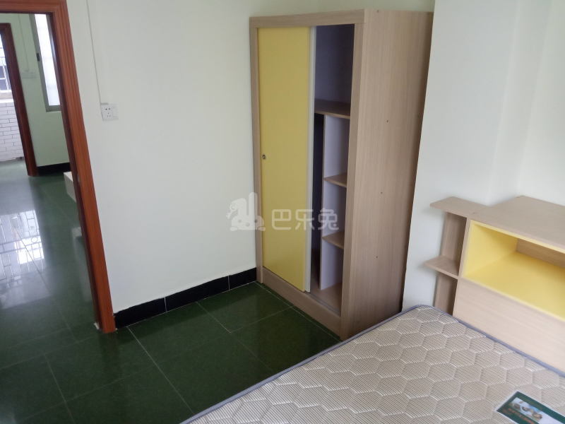 江夏村东一街57号6269306卧室图1