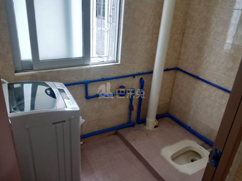 江夏村东一街57号6269306卫生间图4