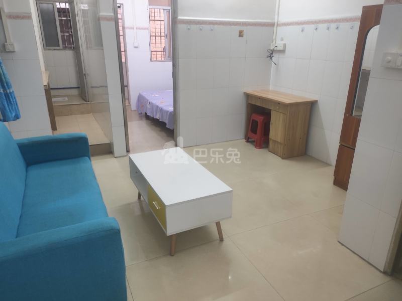 龙洞东街聚源里27号6280420客厅图4