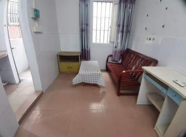 江夏村大塘大街四巷9号 