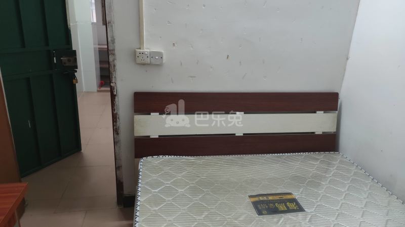 江夏村四约大街八巷10号6283280卧室图2