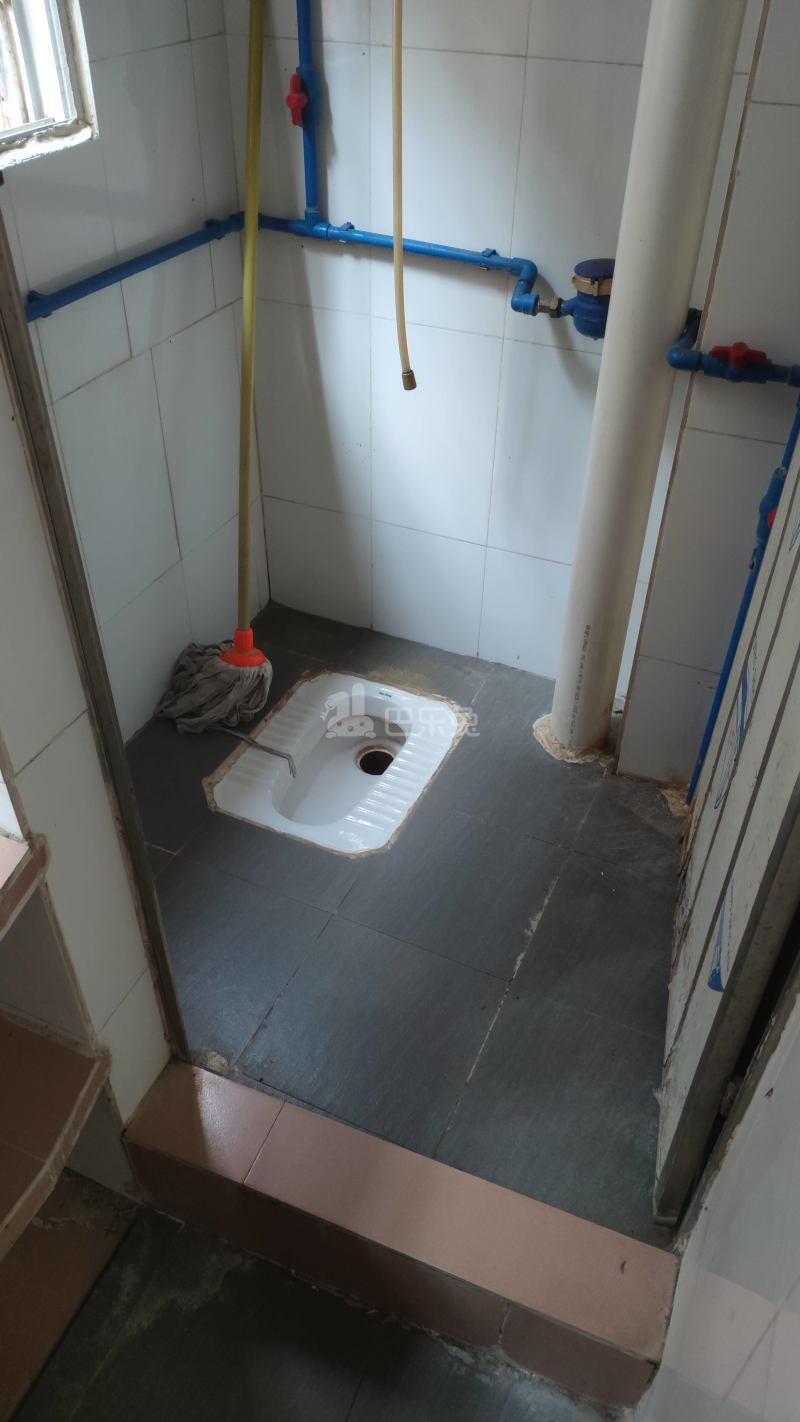 江夏村四约大街八巷10号6283280卫生间图8