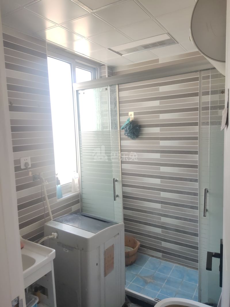 美罗家园保申苑6301256卫生间图6