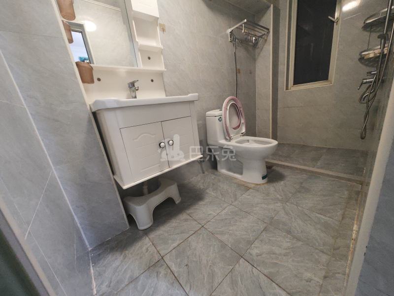 永红新村6304497卫生间图6