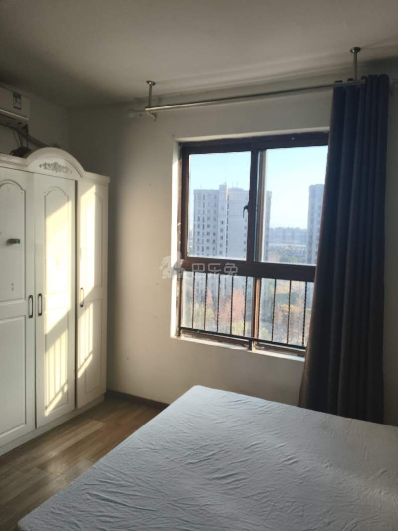 九亭家园（沪亭南路1059弄）6305291卧室窗户图12