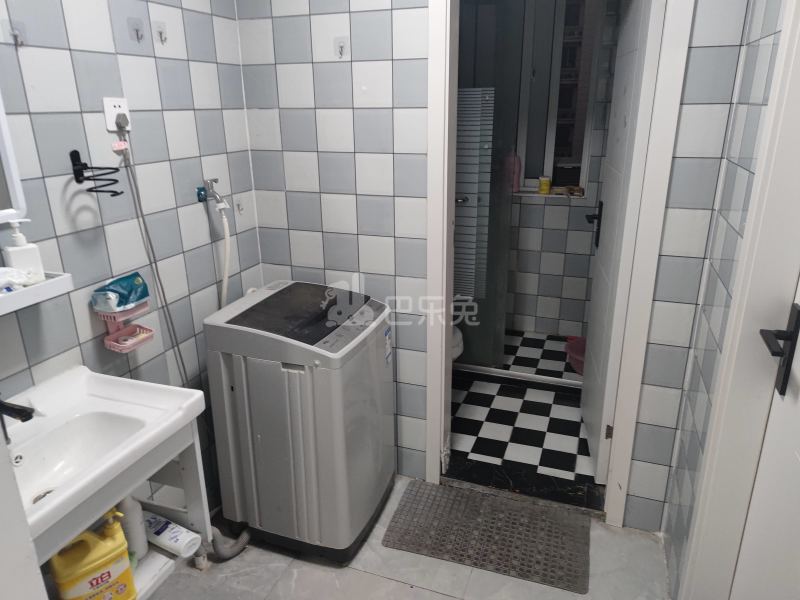 美罗家园保申苑6308967卫生间图8