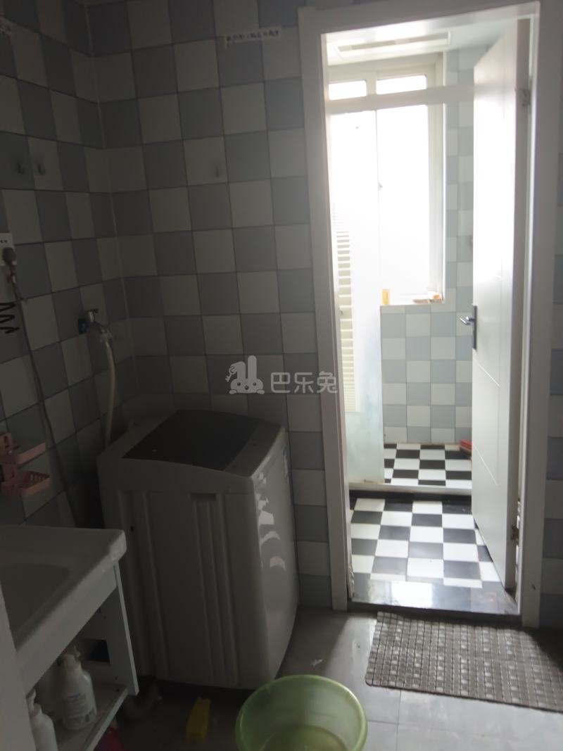 美罗家园保申苑6308967卫生间图6