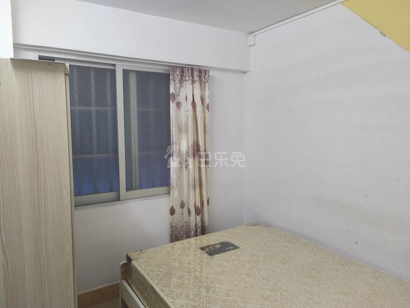 大埔南一街七巷12号6314947卧室图4