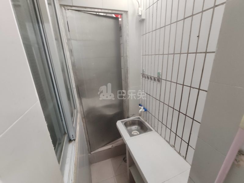 大埔塘边街六巷2号6315000厨房图5