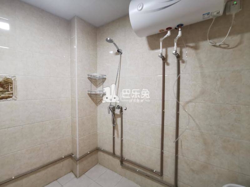 新港天城6318830卫生间图4