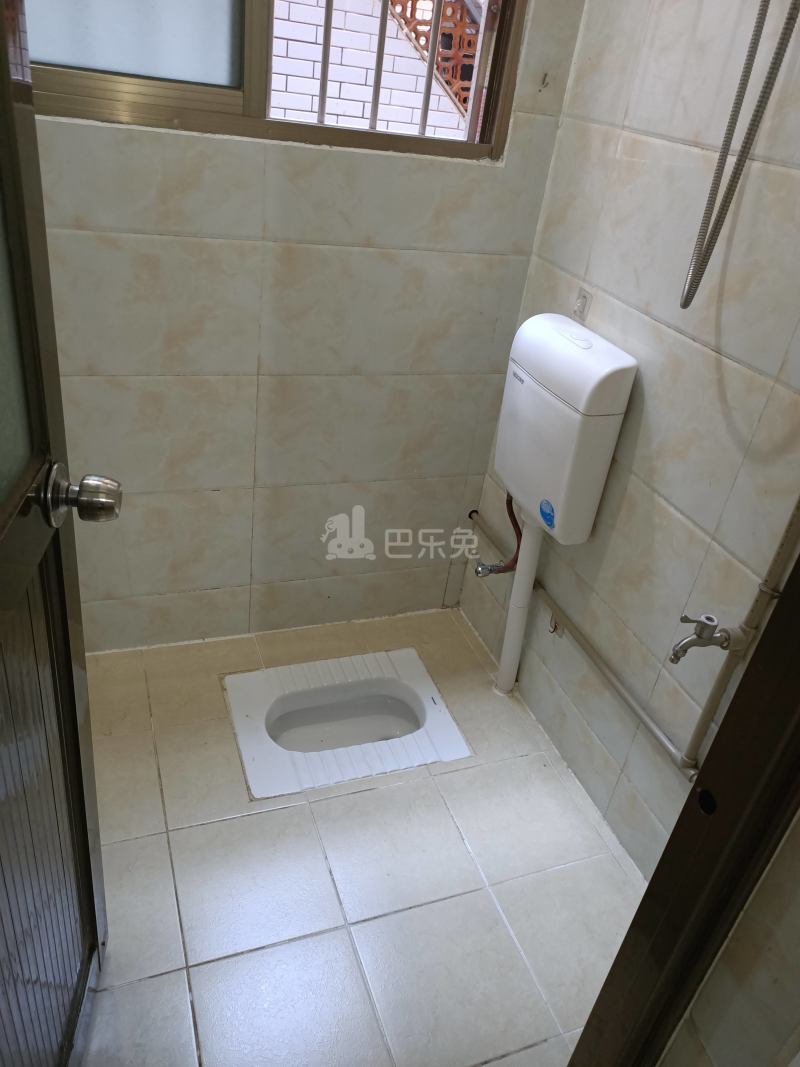 大石大新村新兴大街八巷3号6319661卫生间图6