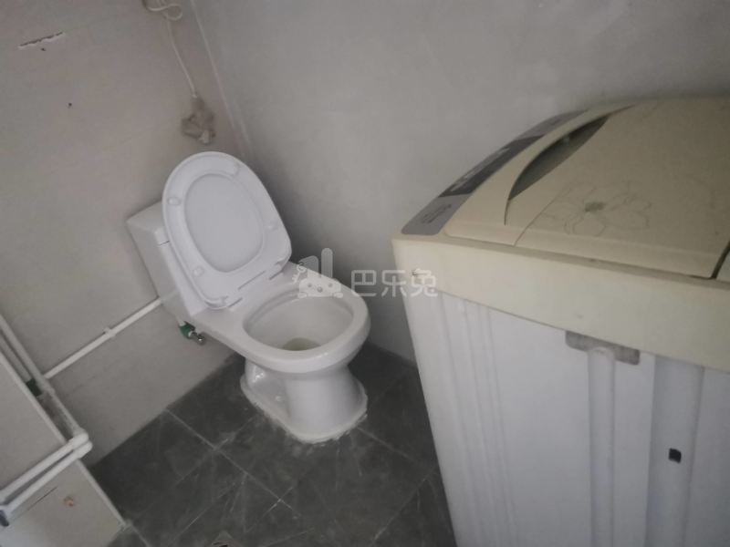 塘泾北苑6322922卫生间图8