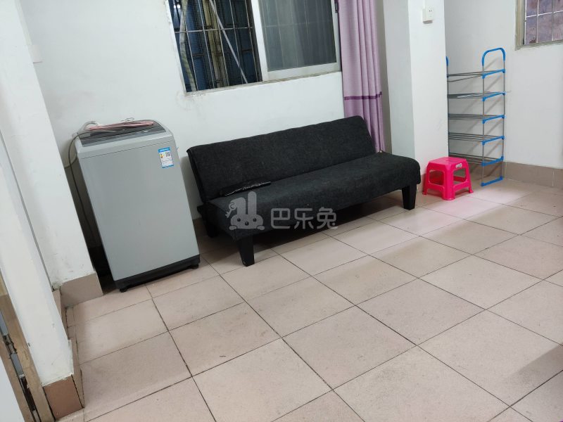 石牌凤凰大街3号6337522客厅图9